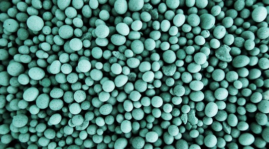 Grânulos verdes de fertilizante