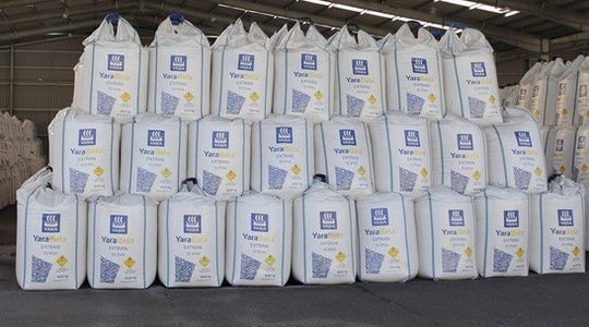 Big bags de fertilizante no armazém