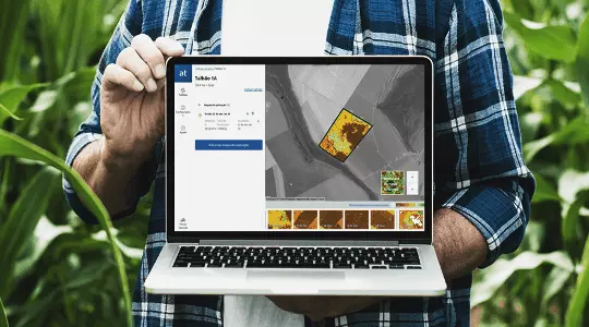 Notebook com tela do Atfarm